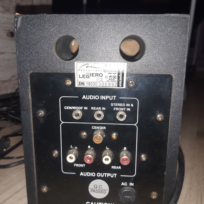 Subwoofer i zestaw 3 głośników  komputerowych  Legiero