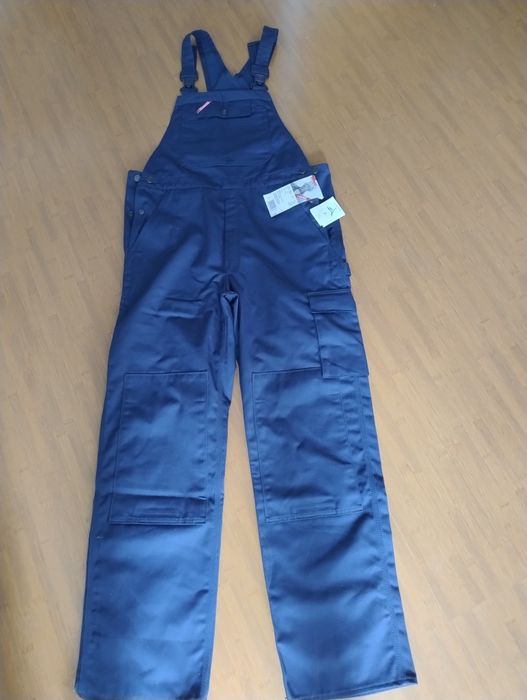 Spodnie robocze ogrodniczki firmy Engel L