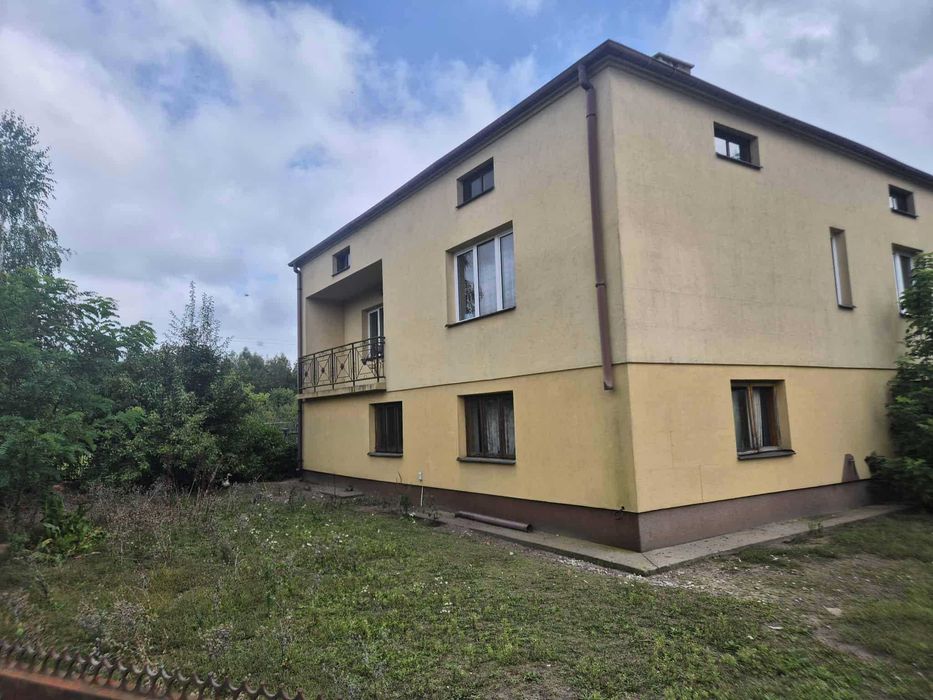Siedlisko na sprzedaż – dom, dwa budynki gospodarcze i ponad 1,6 ha gruntów