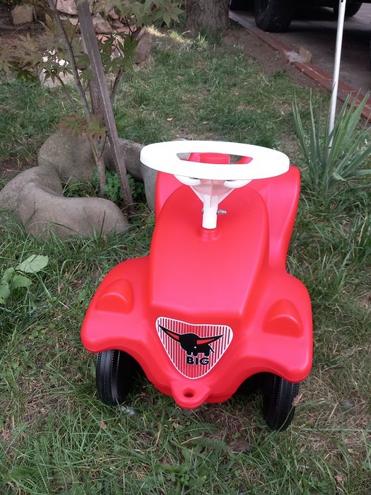 Samochód odpychacz BIG BOBBY CAR CLAS czerwony