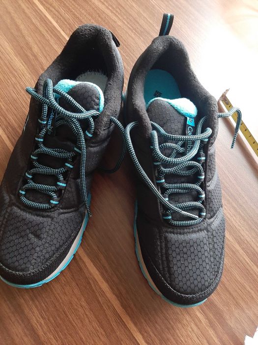 Нові кросівки Colambia р.40