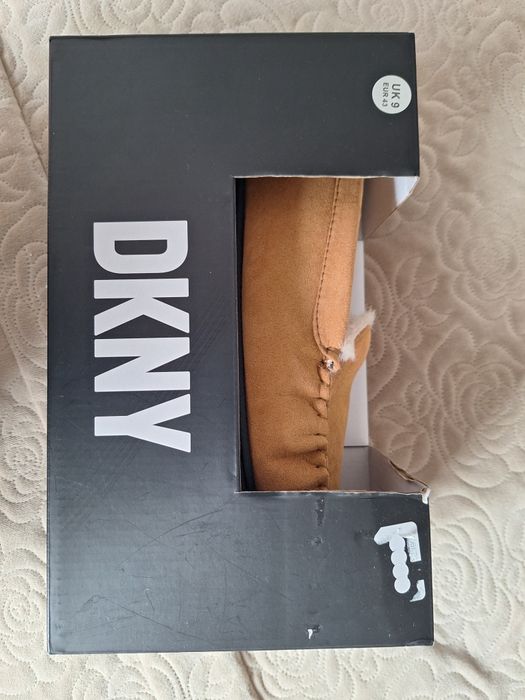 Męskie bambosze DKNY