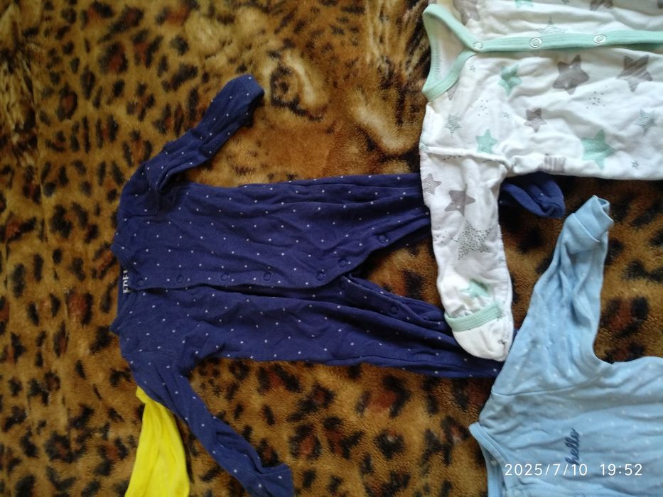 Боді с довгим рукавом .