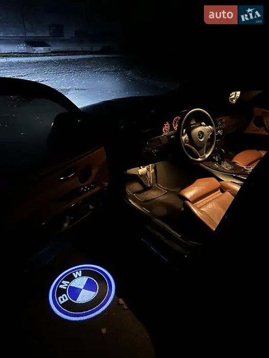 BMW 335xi  Обмін на бляху