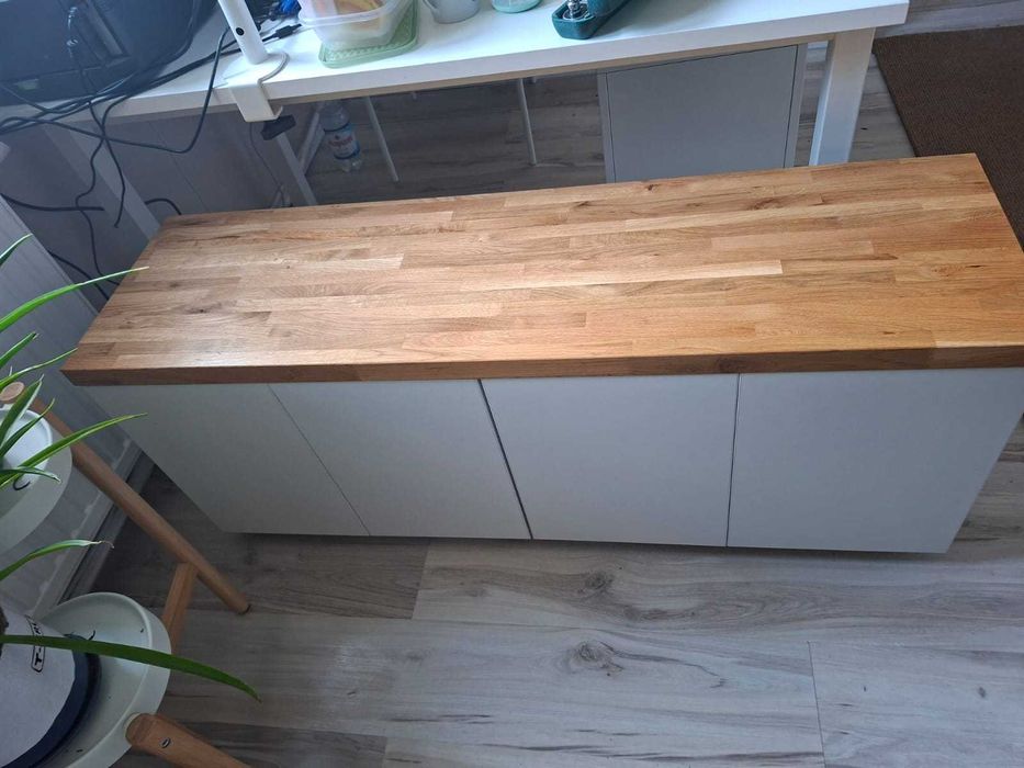 szafka biała blat drewniany