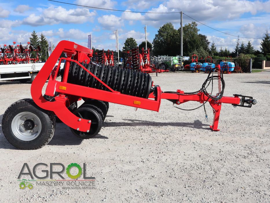 Wał posiewny włóka EuroMasz Agro-Factory Grom 4,5 5,3 6,3m  Expom