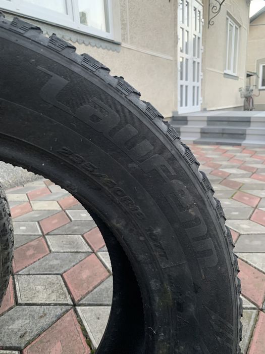 Резина 235/60/18 зима 4шт