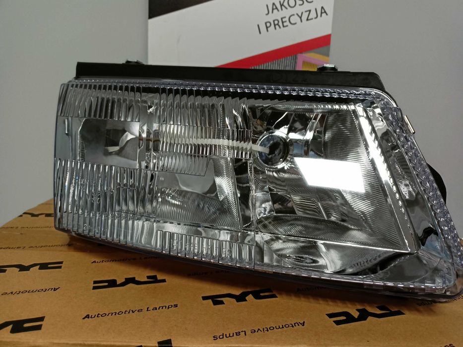 VW Passat B5 96-00 Lampa/Reflektor przód prawy /H7+H4