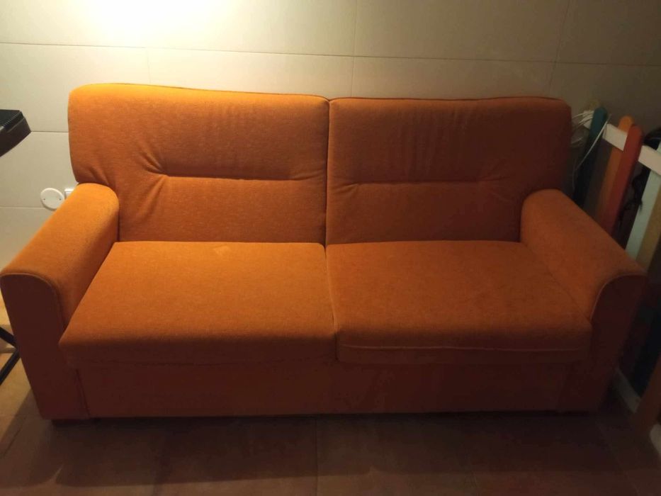 Sofá com cama...