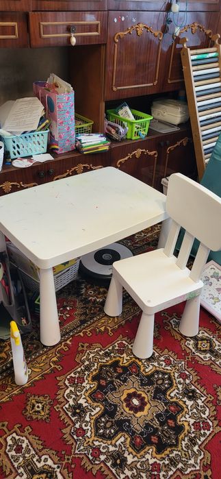 Столик і стільчик Ikea