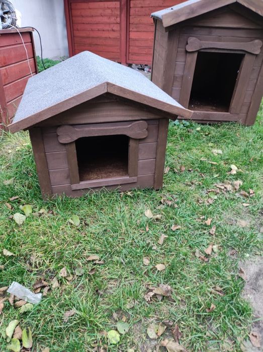 Buda dla psa.Ocieplona