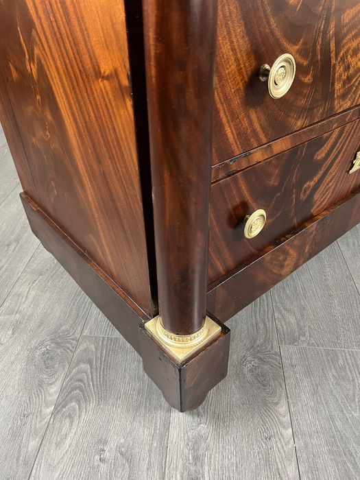 Антикварний комод в стилі Ампір