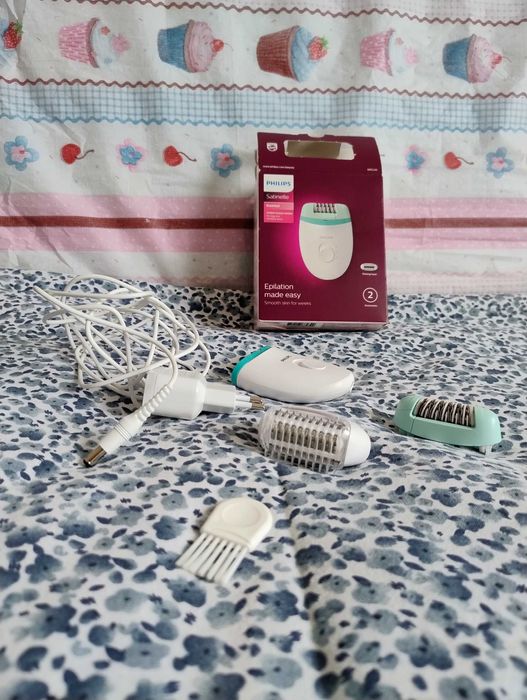 Depilator damski Philips Satinelle Essential BRE245 Bikini Nogi