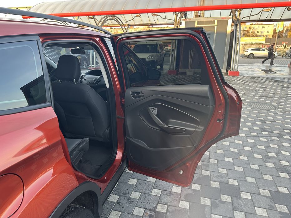 Ford Escape 2019 • 115 тис. км • Один власник в Україні