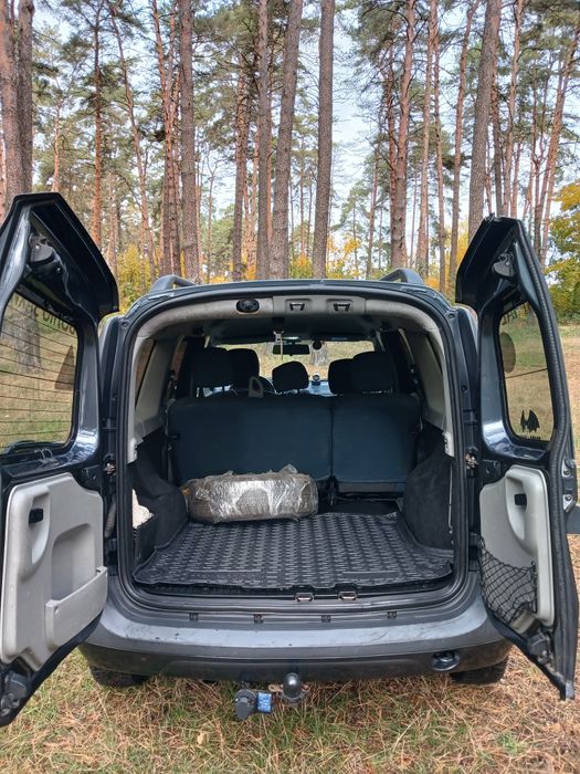 логан универсал - Купить автомобиль бу и новый - Цена на OLX.ua