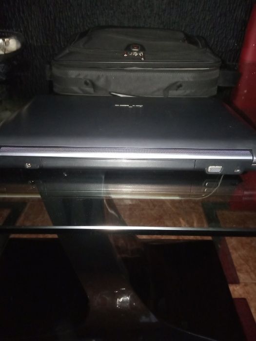 Computador ASUS como novo.
