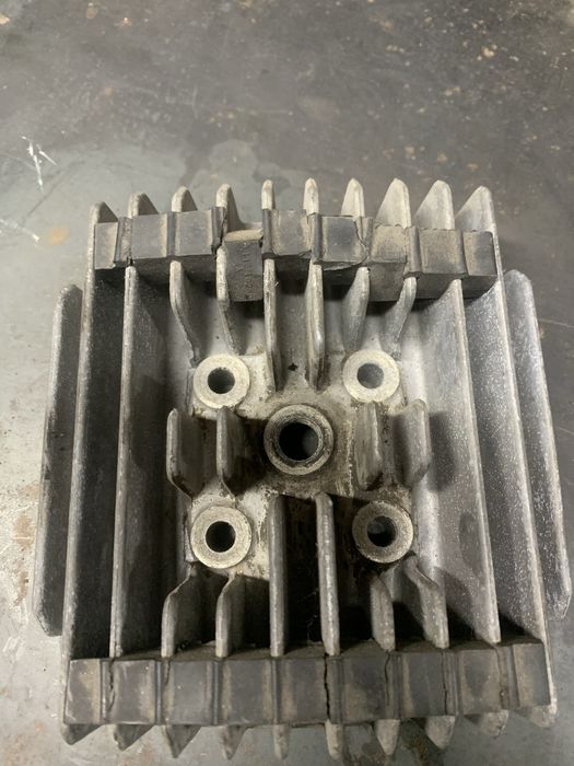 Поршнева  минск головка циліндр