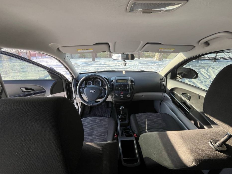 Продам авто kia ceed з рідним пробігом