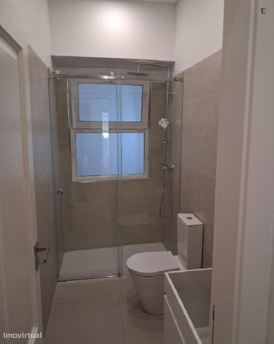 Quarto - localizado em Penha de França Lisbon