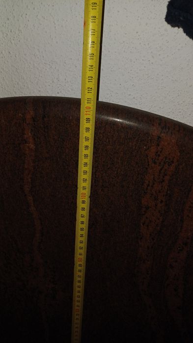 Bancada de pedra castanha