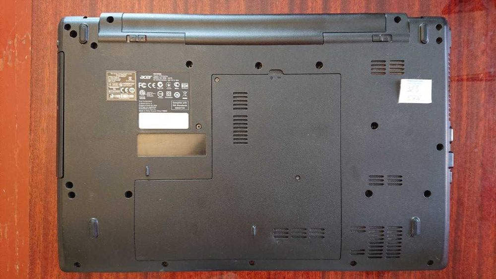Ноутбук ACER Aspire 7739Z: 17,3”, Pentium P6200, ОЗУ 8Гб, SSD120+HDD 500Гб
