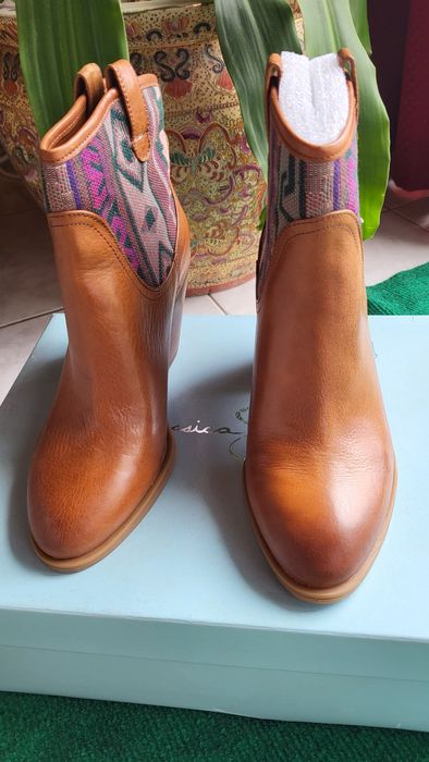 Botas senhora da marca Jessica Simpsonnovas 36