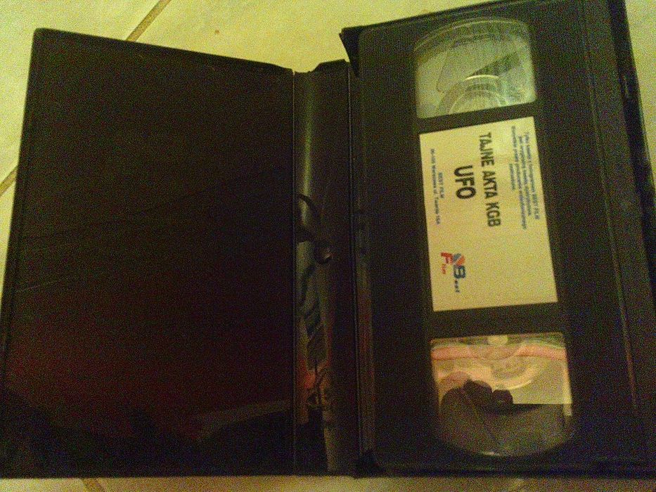 Queen at Wembley koncert,Tajne akta KGB UFO, na kasetach vhs.