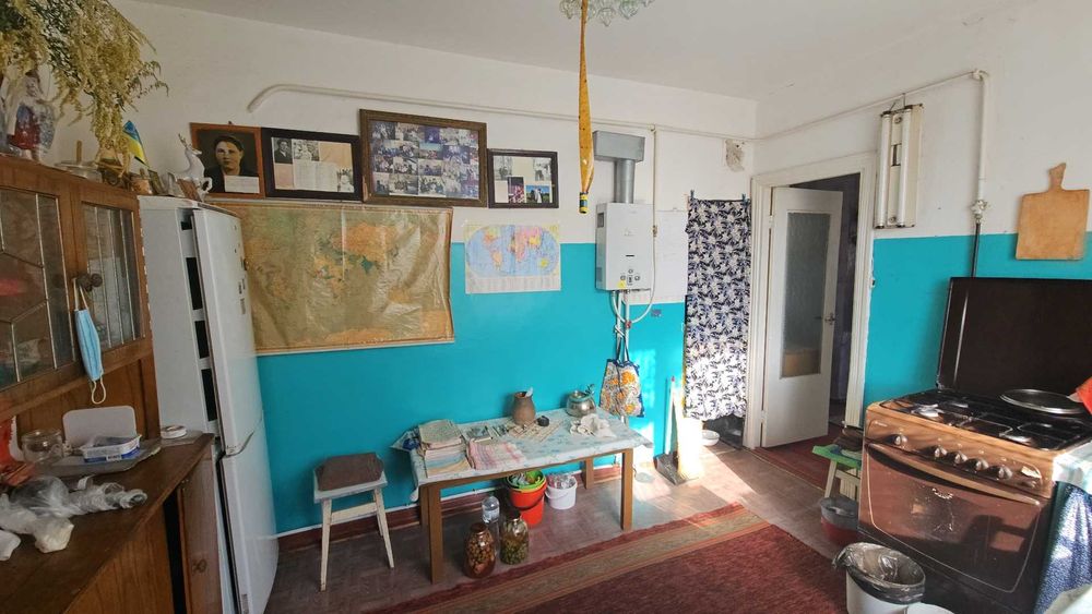 Капітальний будинок поруч з центром міста Баришівка 22 сотки - Є Відео