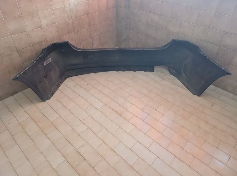 Para-choques traseiro e91