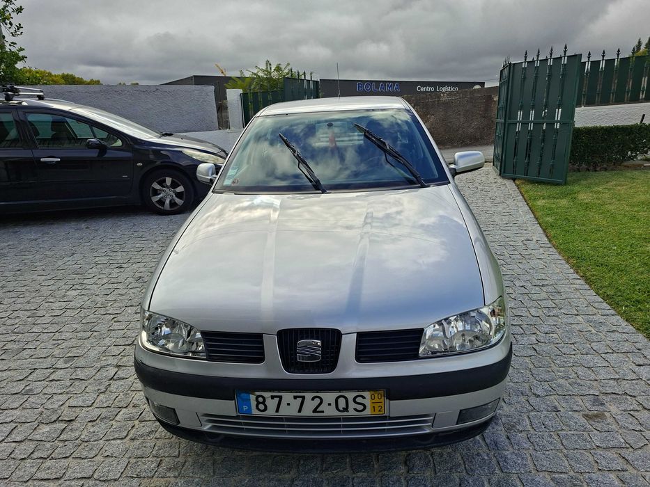 Carro seat ibiza 1.0 gasolina de 2000 — photo 3