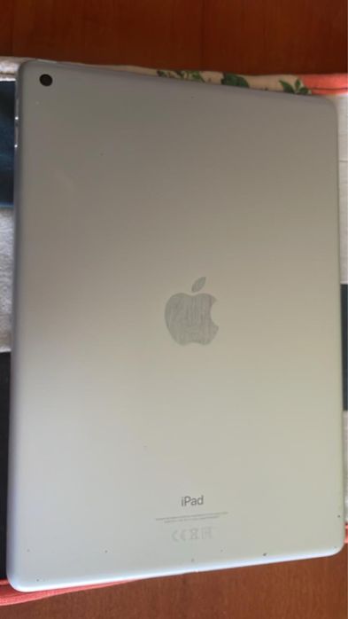 Продам Ipad 10.2 9поколения