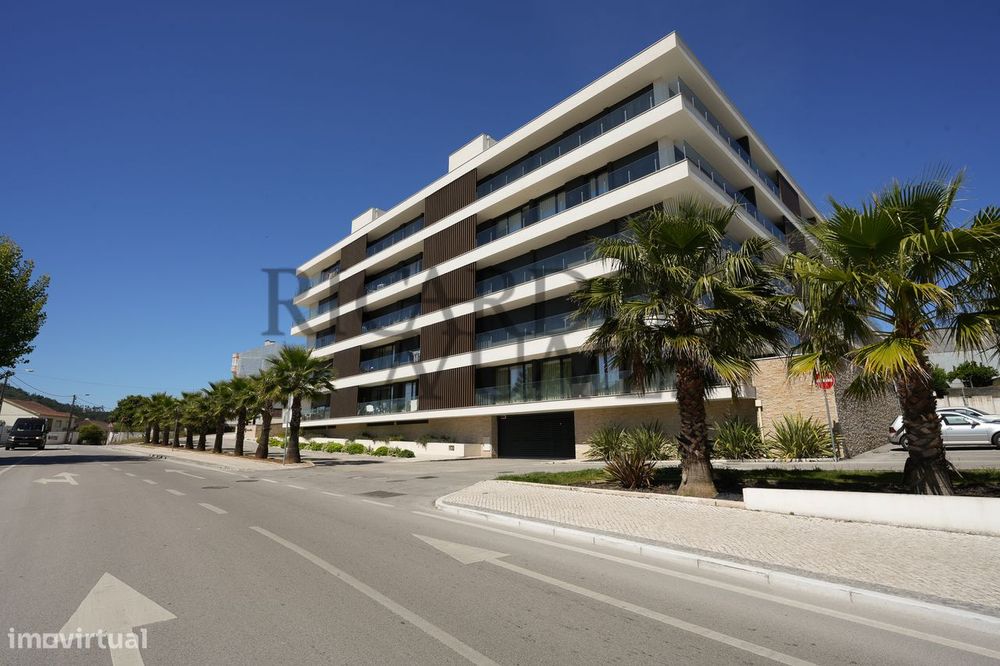 T1 Moderno no Auren Villas c/ Piscina e Garagem – Centro de Ourém.