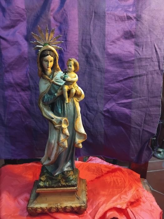 Nossa senhora em madeira policromada