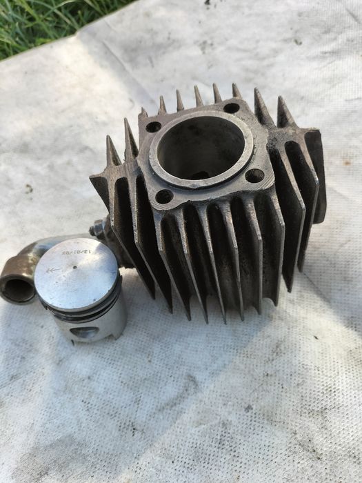 Żeliwny Cylinder do jawki 555