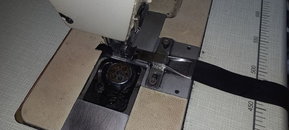 Швейное оборудование бу прямострочки, двухиголка, рукавная нож л.и т.д