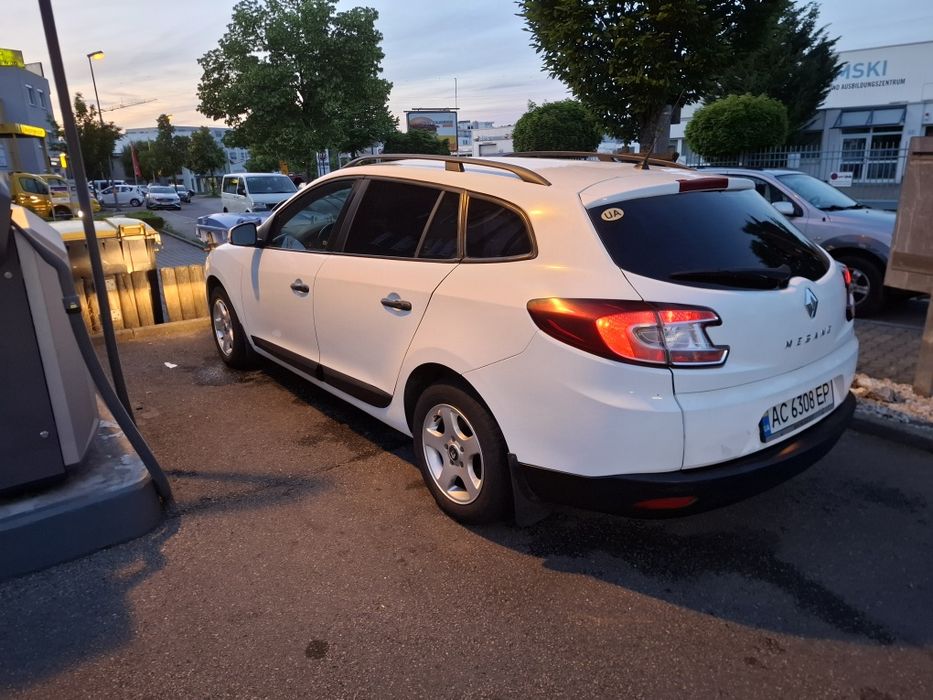 Авто рено меган 3