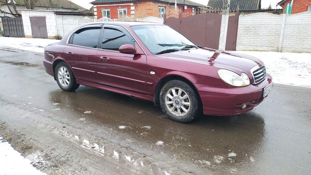 Хюндай     Соната .