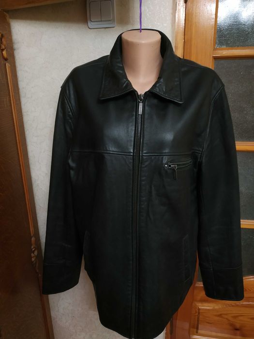 Чорна класична чоловіча куртка з натуральної шкіри, мотокуртка 52 розм