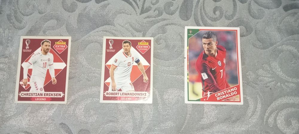 Lote 3 Cromos Panini Raros-CR7+Lewandoswski+Eriksen-Estado Novo