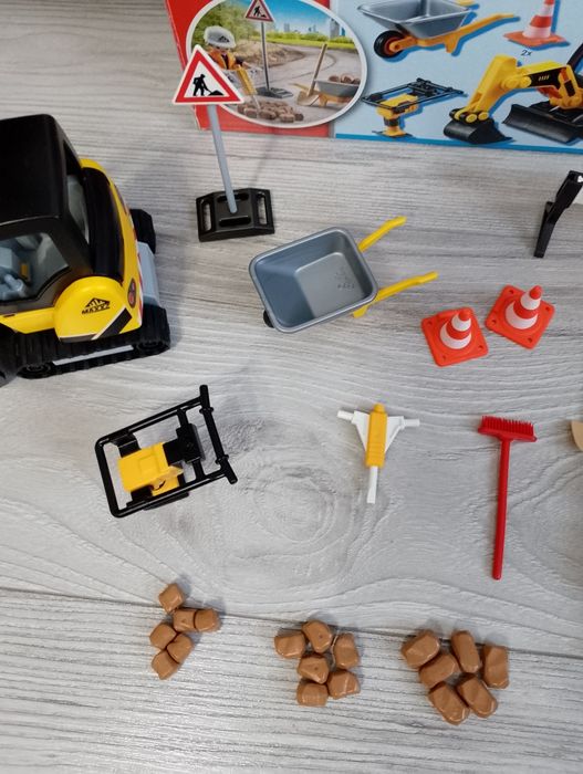 Playmobil City Life Roboty drogowe 71045