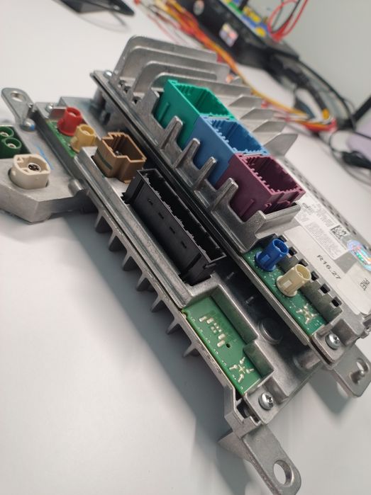 uConnect5 po konwersji Harman 10.1