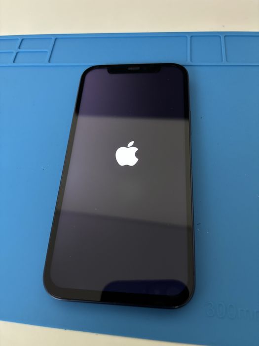 iPhone 12 128GB Azul - ideal para reparar