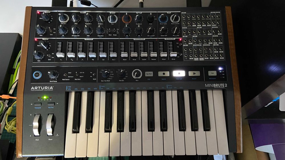 Arturia MiniBrute 2 - Zamiana