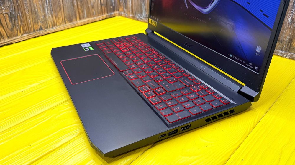 Стильний Геймерський Ноутбук Acer Nitro 5  AN515-55 /Core i5-10300H/GTX 1650 TI 4 GB