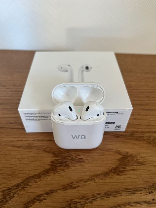 Apple AirPods 2