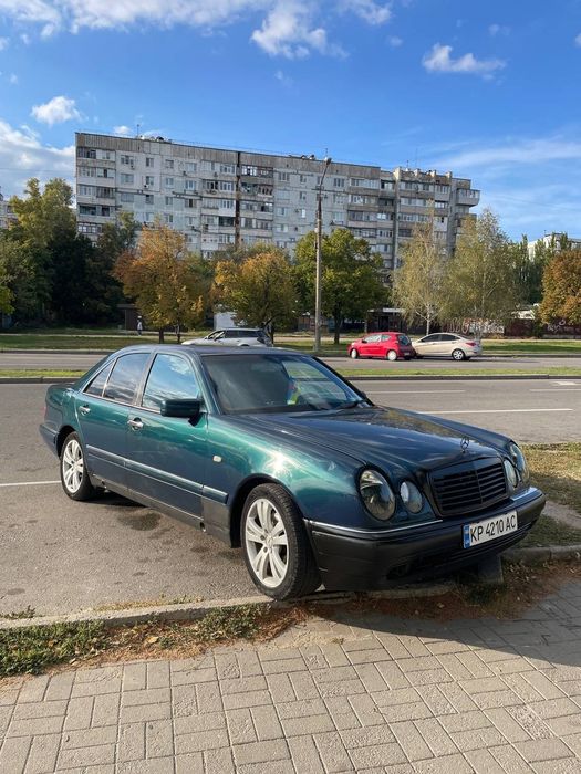 Продам или обмен мерс 210