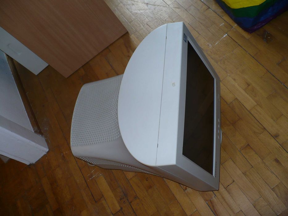 Stary monitor komputerowy