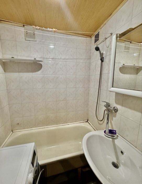 Продаётся 2 ком.кв.ул.Академика Александрова в Осипенковском районе!