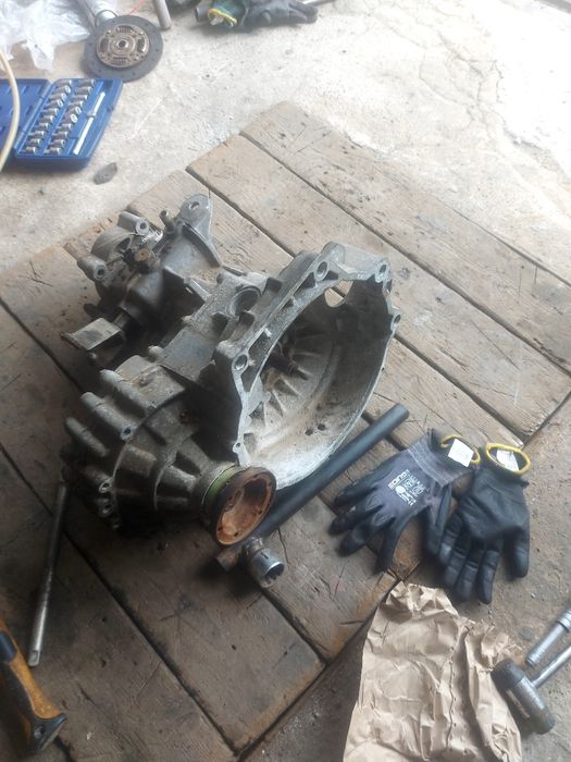 Sprzedam  skrzynię biegów vw polo 6n2 1.9sdi