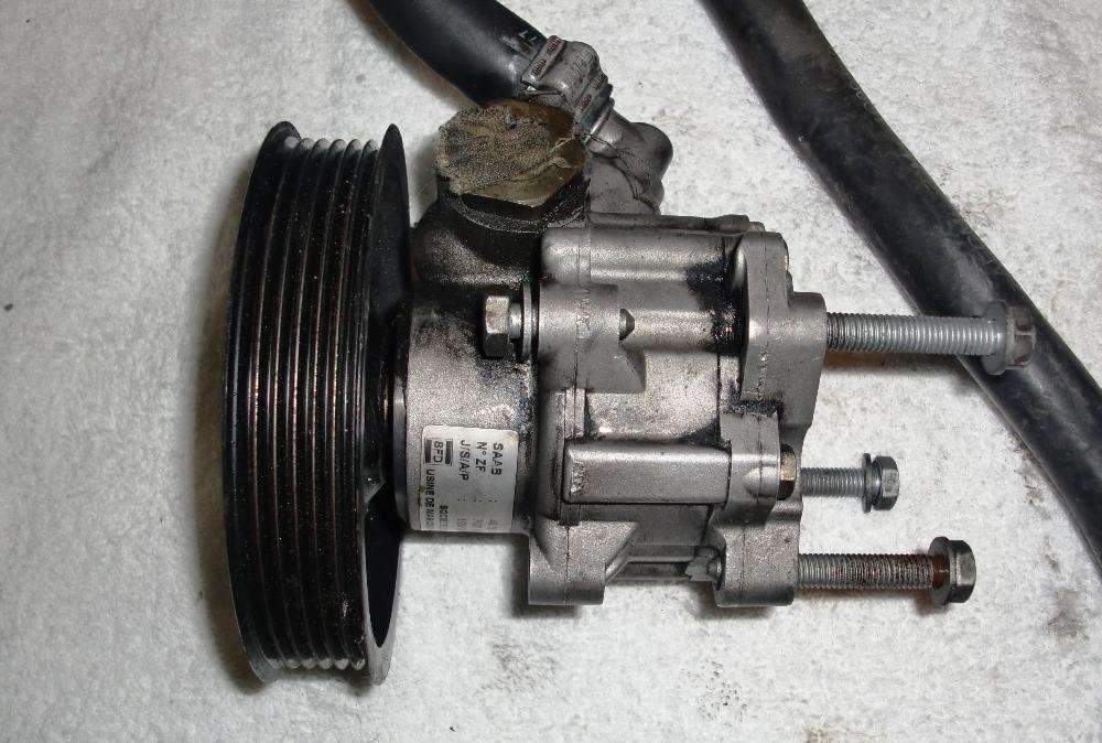 Bomba da direção assistida Saab 95